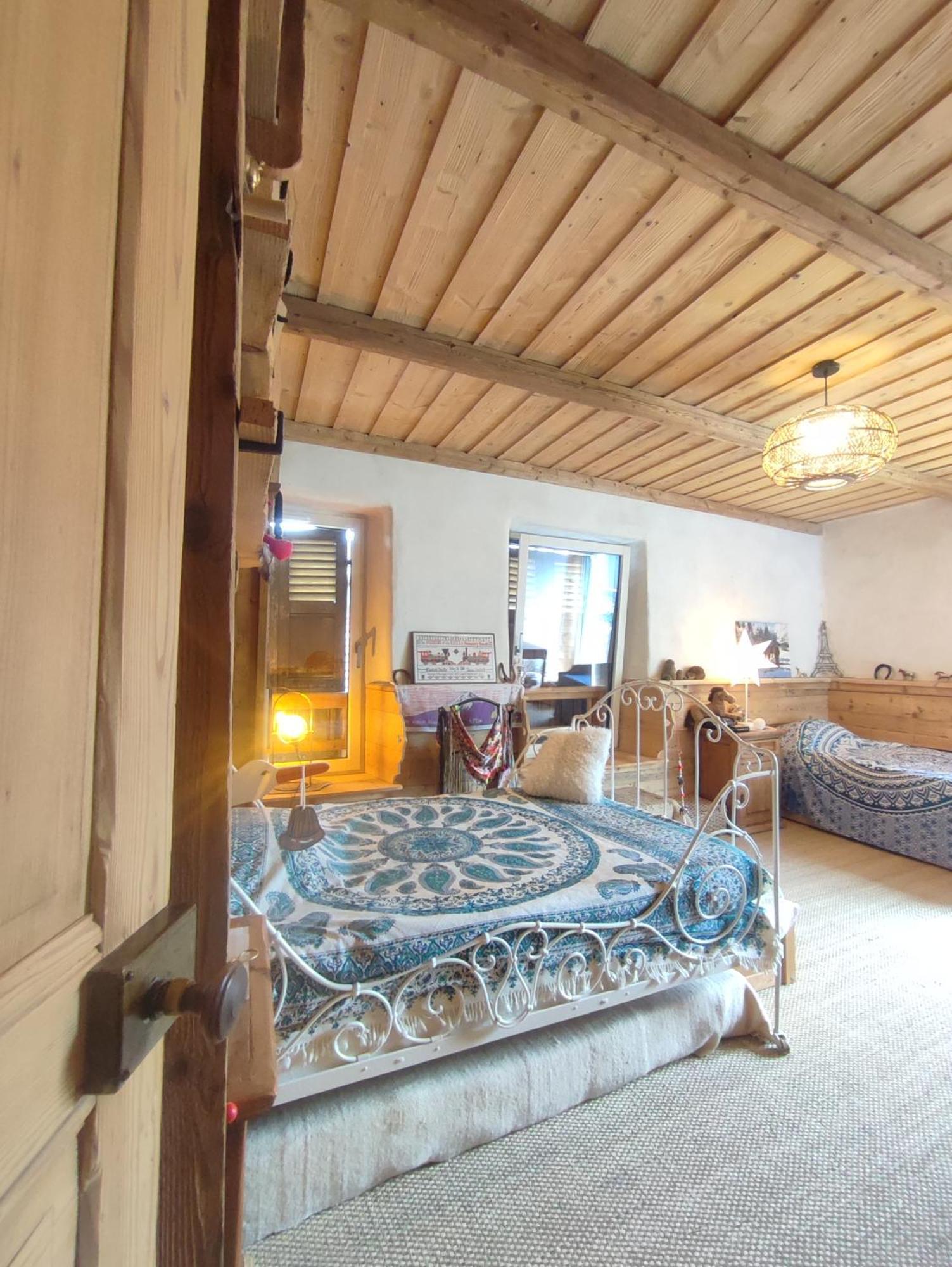 Chambre Atypique 2 Pers 200M Du Lac 생조리오즈 외부 사진